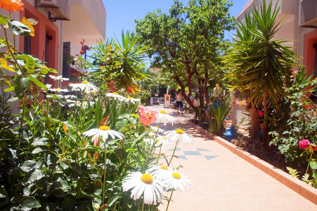 Palmira Apartments Makrýgialos Extérieur photo