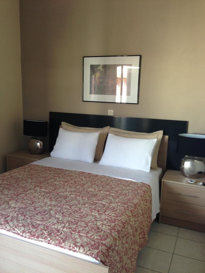 Palmira Apartments Makrýgialos Extérieur photo